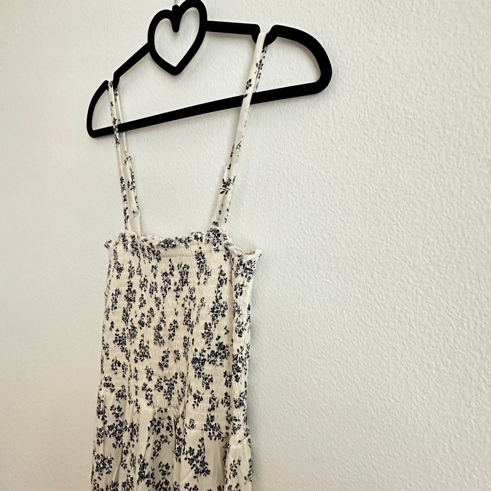 Roxy White Black Floral Smocked Mini Dress Size Various - Picture 4 of 9